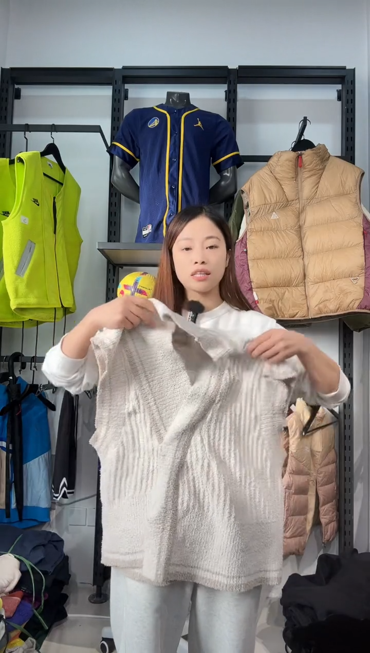 3101闪购编码  运动卫衣裤以直播间过款为准 尺码  m