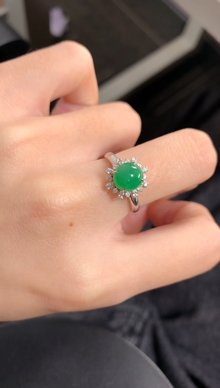 18K金镶嵌戒指翡翠132