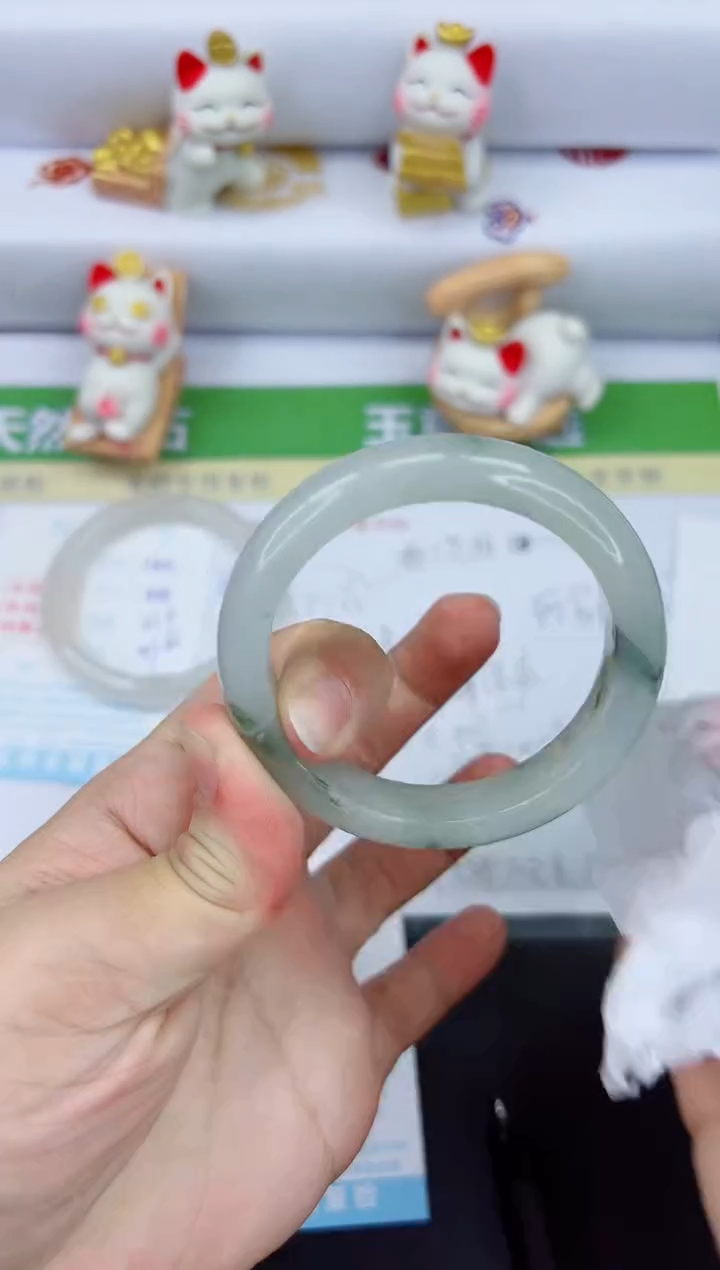 【闪购商品】石英质玉手镯未镶嵌1609-52.5