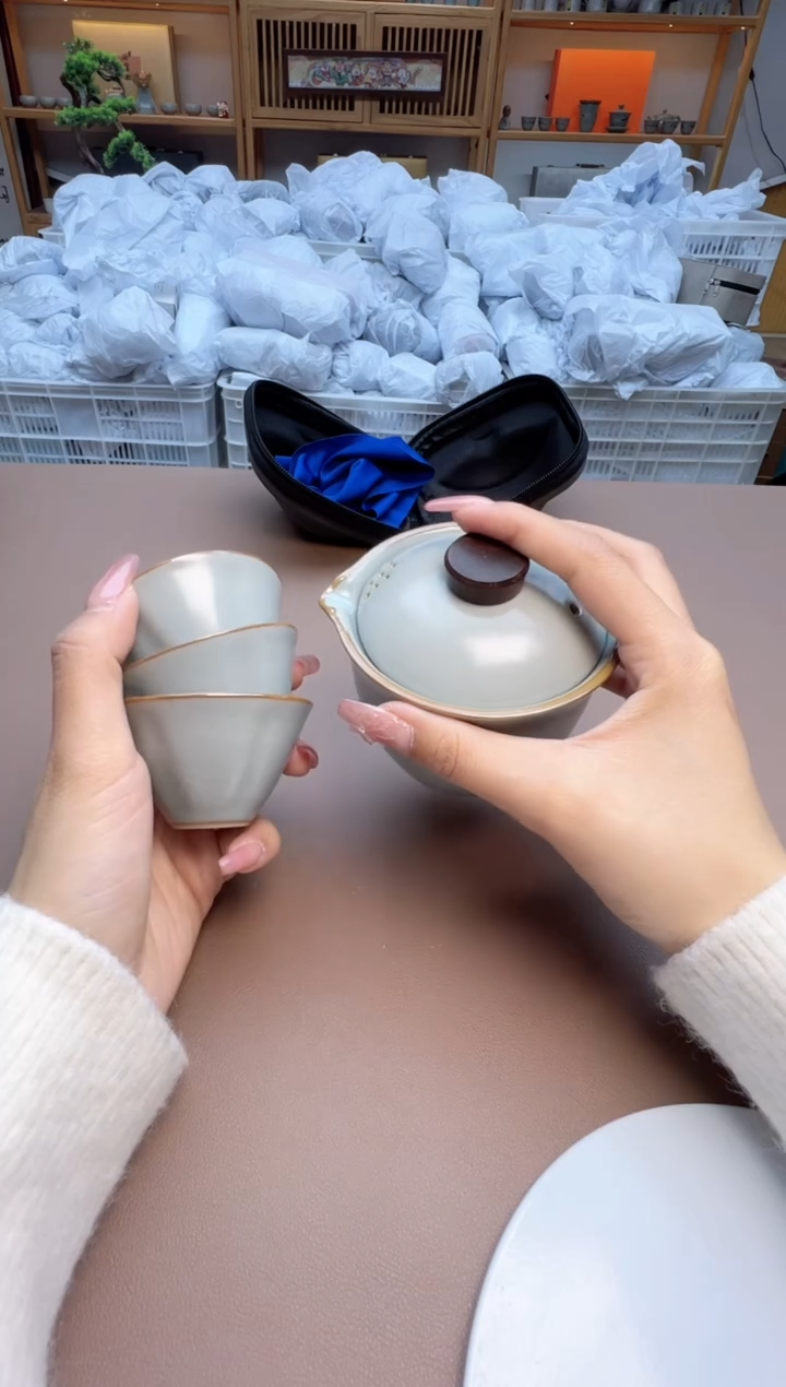 【闪购商品】摆件瓷制品S1111111111111