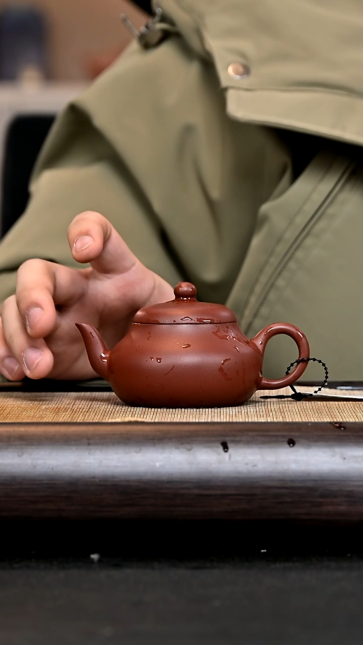 【闪购商品】紫砂茶壶GP15988 君德 红皮龙