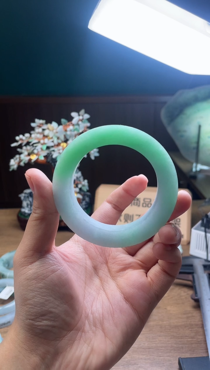 【闪购商品】定制翡翠手镯未镶嵌 定制