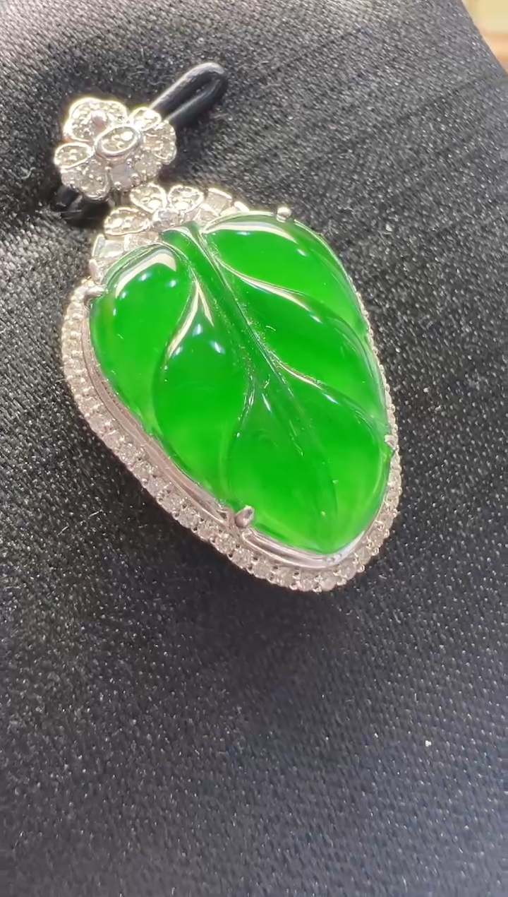 【闪购商品】翡翠吊坠(不含链)18K金镶嵌多样性团购发一件