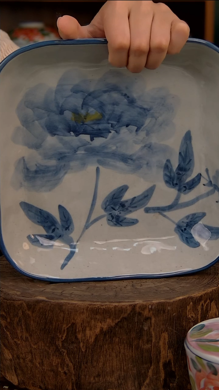 瓷片8英寸四方盘-青花牡丹