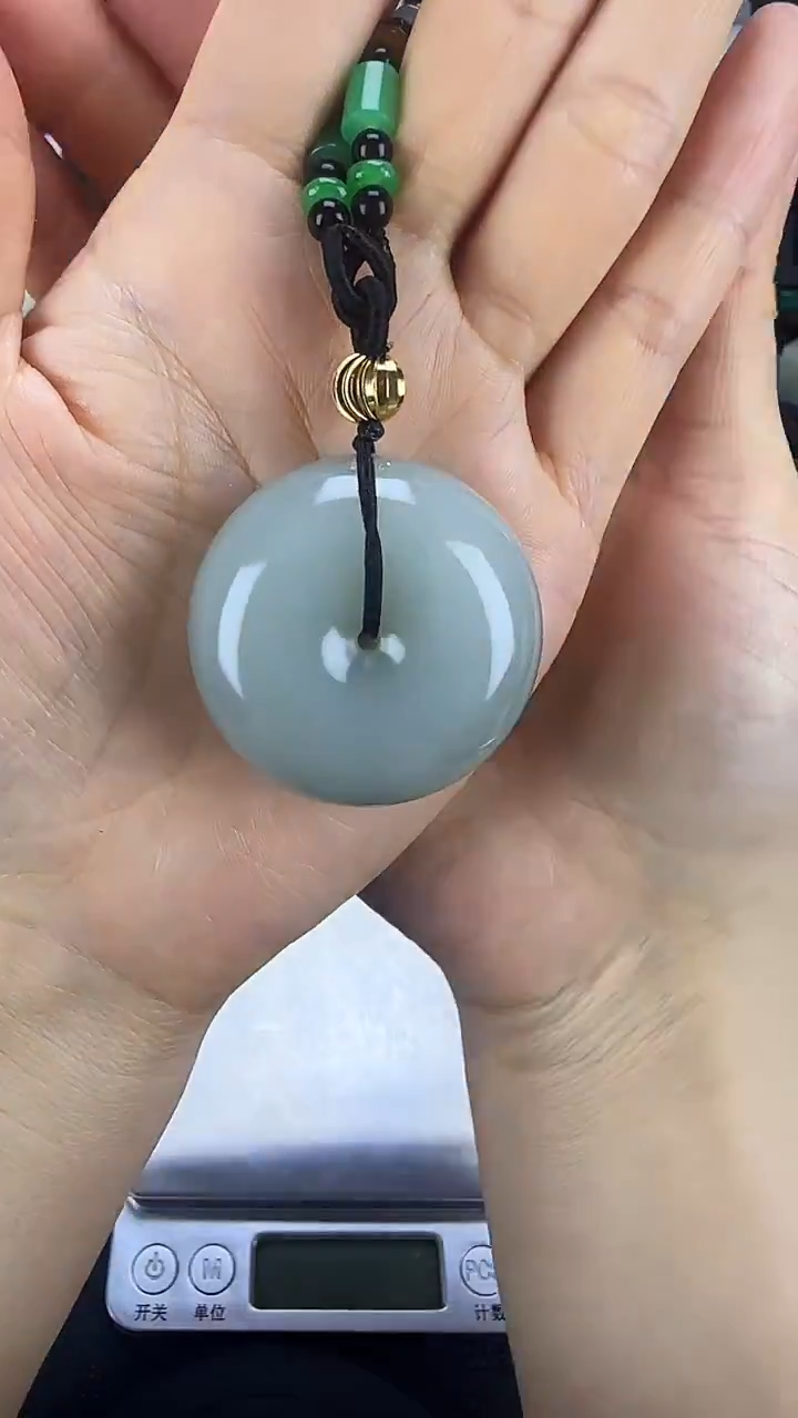 颈饰未镶嵌和田玉平安扣