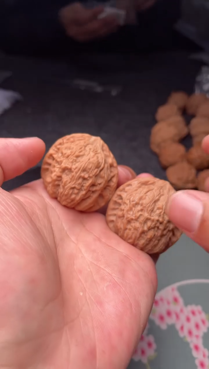 把件文玩核桃a25  泥鳅背   40尺