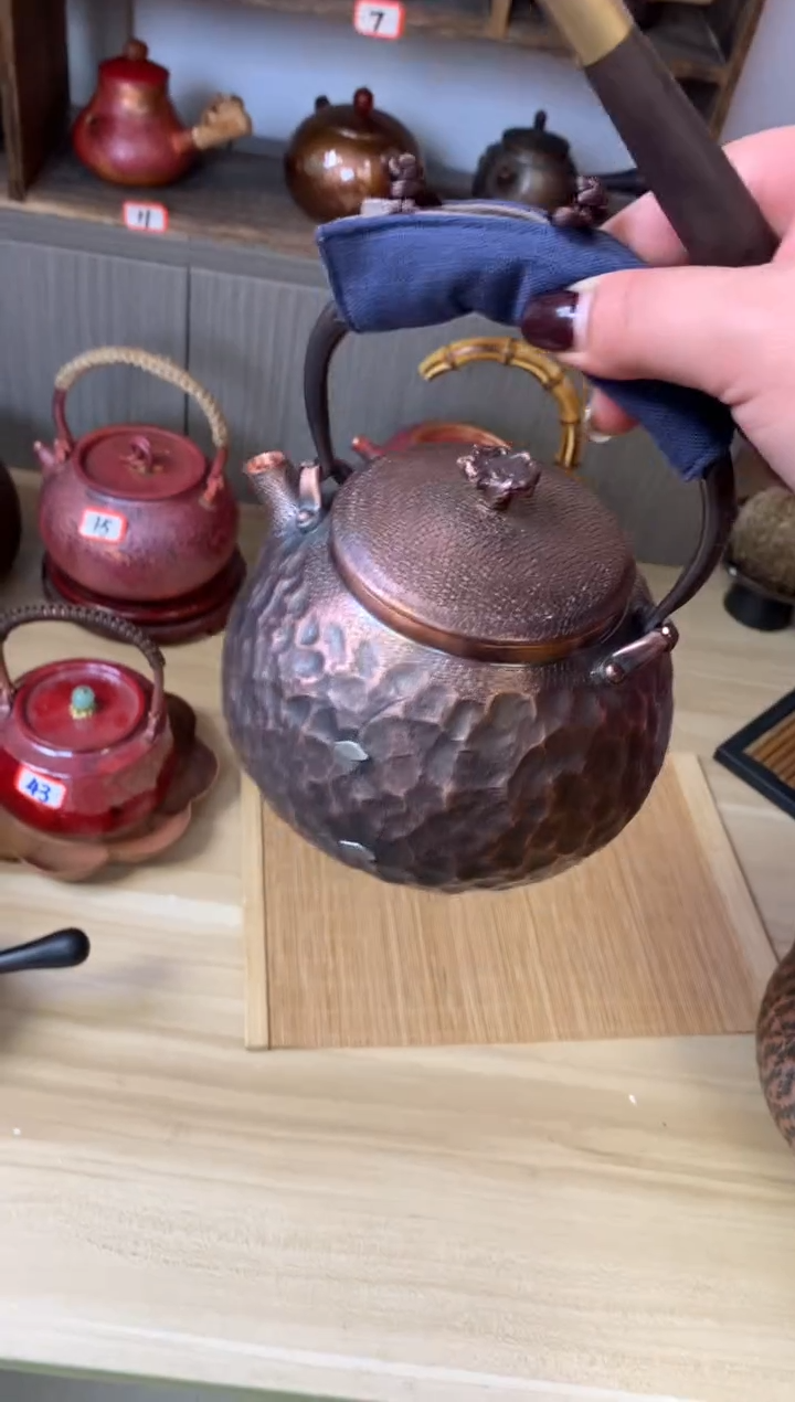 紫铜石头纹足银锯钉提梁壶