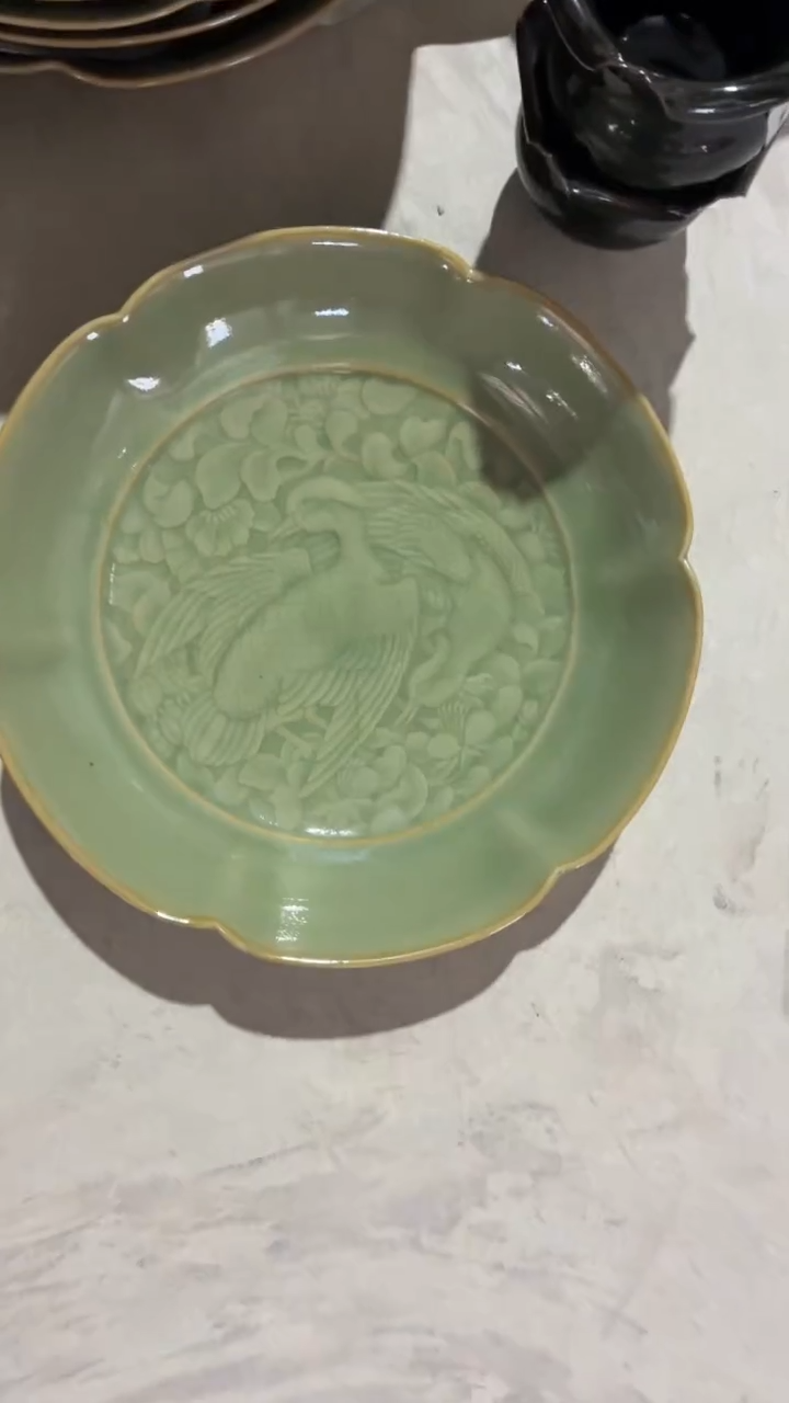 耀州窑仰山大瑕鸳鸯石榴盘