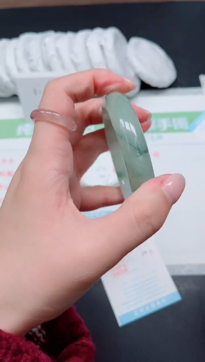 【闪购商品】石英质玉手镯未镶嵌673/64.3