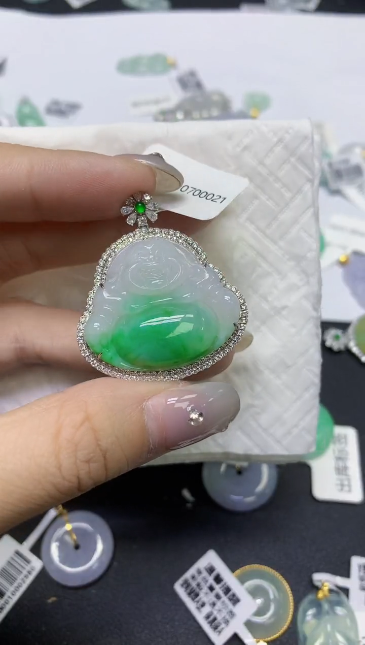 颈饰18K金镶嵌翡翠天然缅甸翡翠A货百元以上9元证书费自理