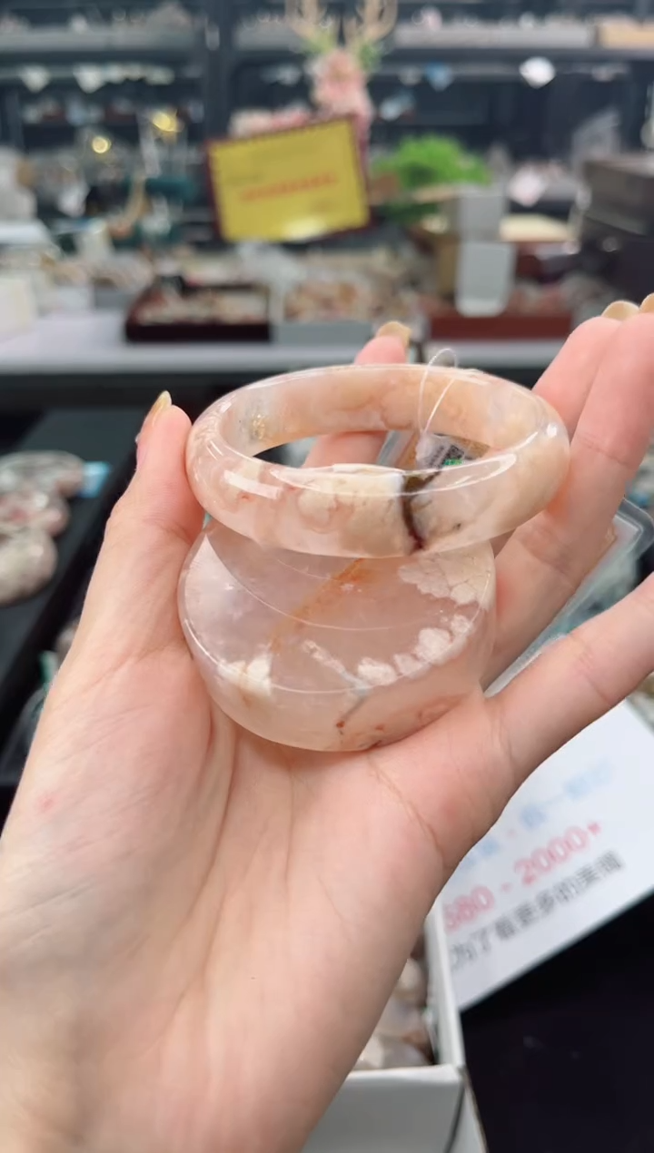 【闪购商品】石英质玉手镯未镶嵌57圈口（赠品镯心）1565618