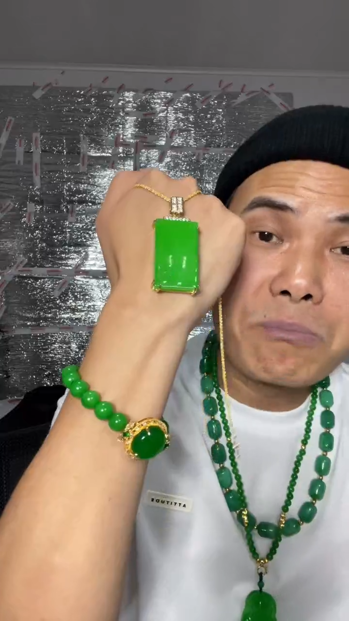 翡翠未镶嵌吊坠(赠链)【小伍珠宝】缅料方块无事牌