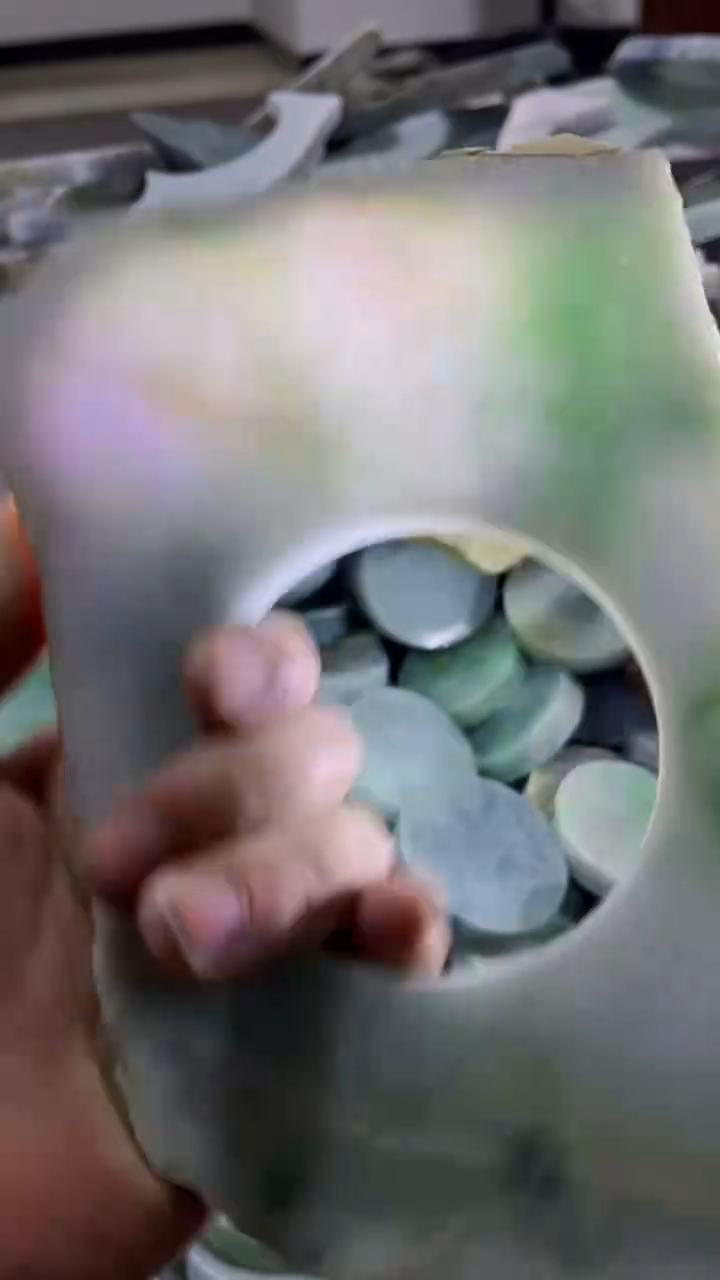 【闪购商品】翡翠挂件未镶嵌A货康壹027