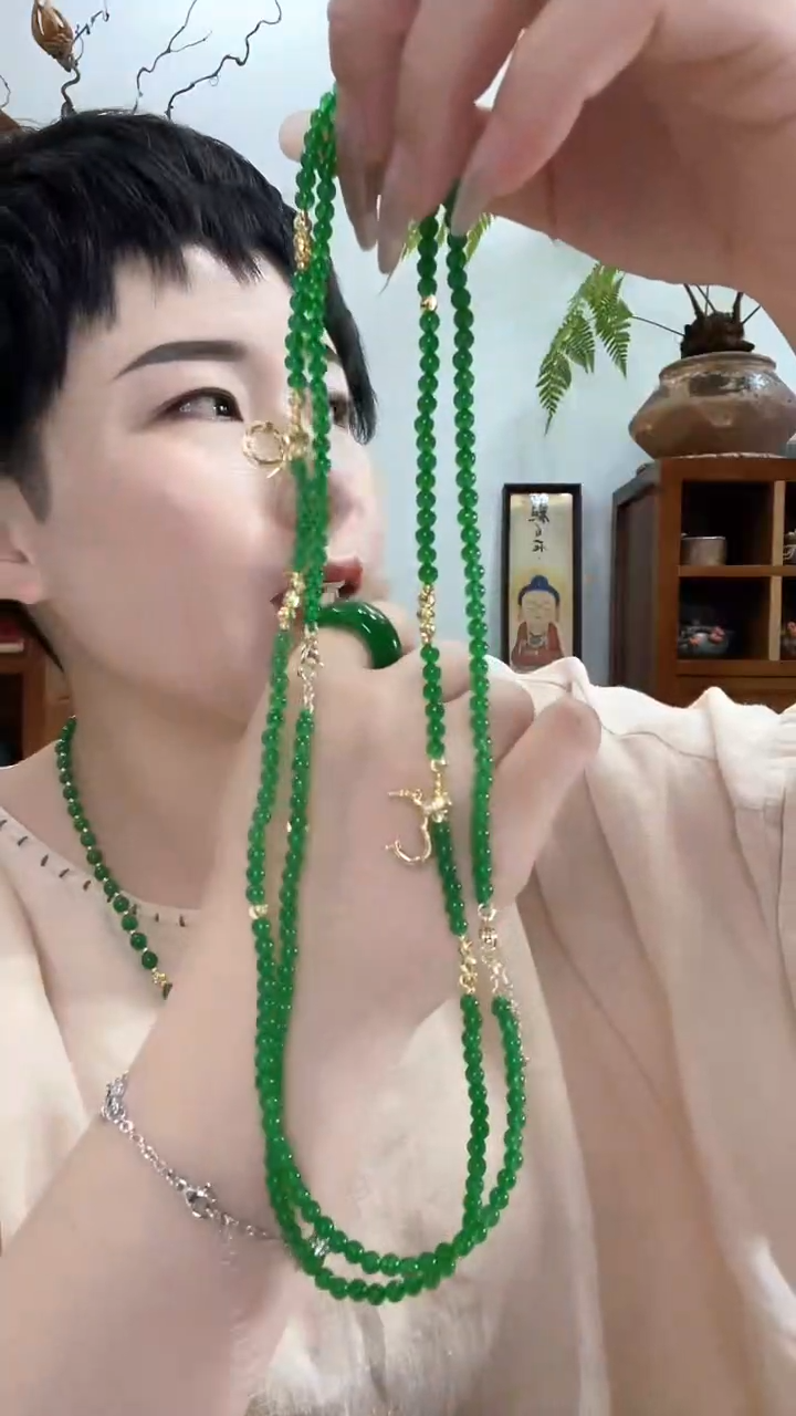 翡翠未镶嵌颈饰235