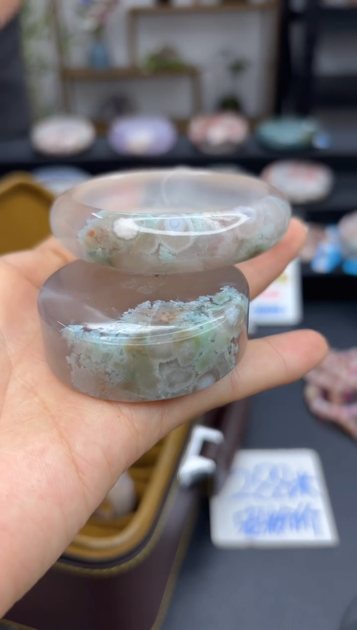 【闪购商品】石英质玉手镯未镶嵌A426(53圈赠送镯心)