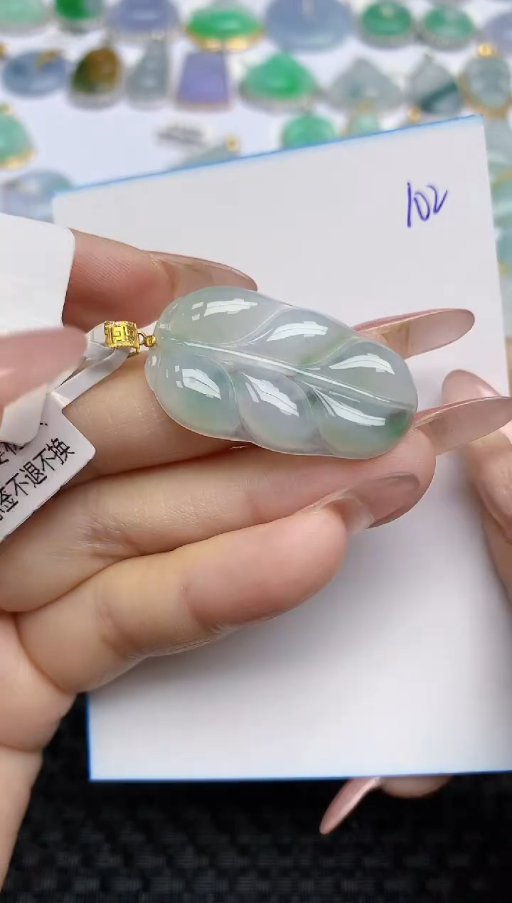 【闪购商品】翡翠颈饰18K金镶嵌天然A货翡翠 102