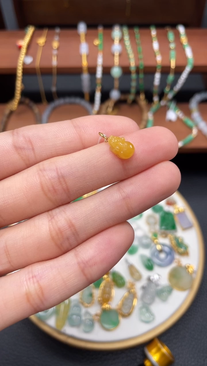 【闪购商品】翡翠吊坠(不含链)18K金镶嵌一个  JK698