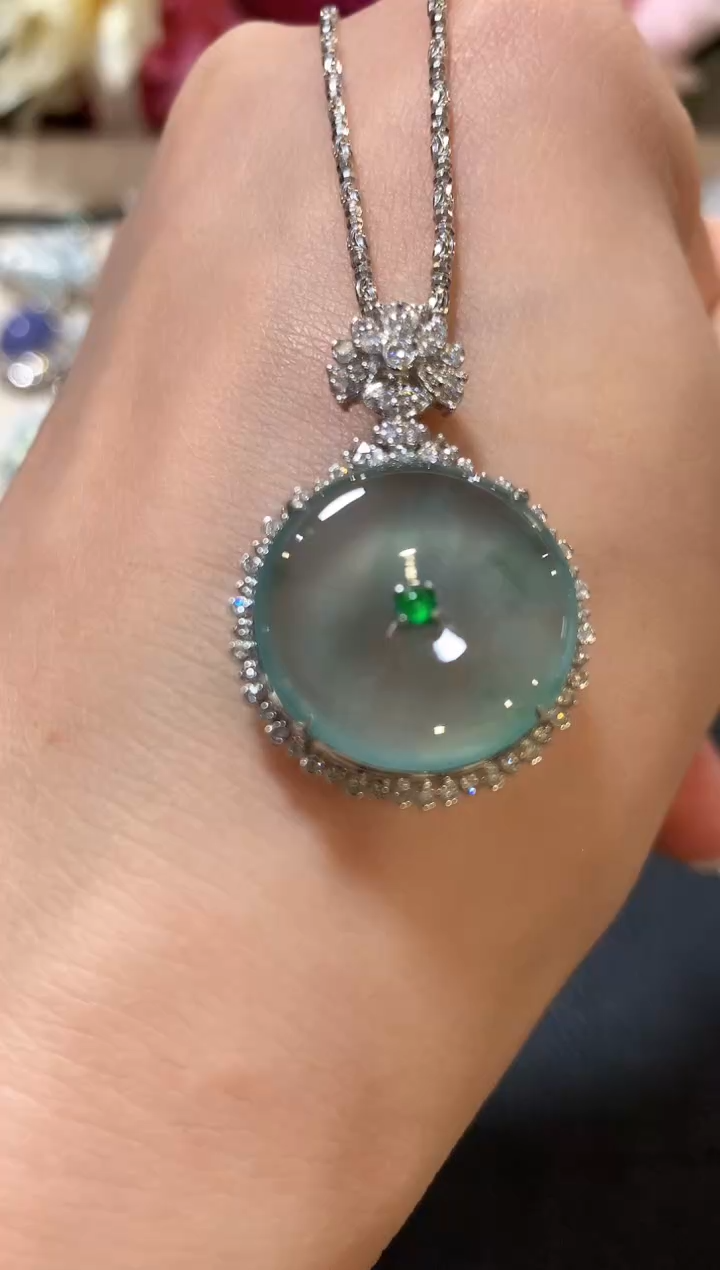 吊坠(不含链)18K金镶嵌翡翠z43   