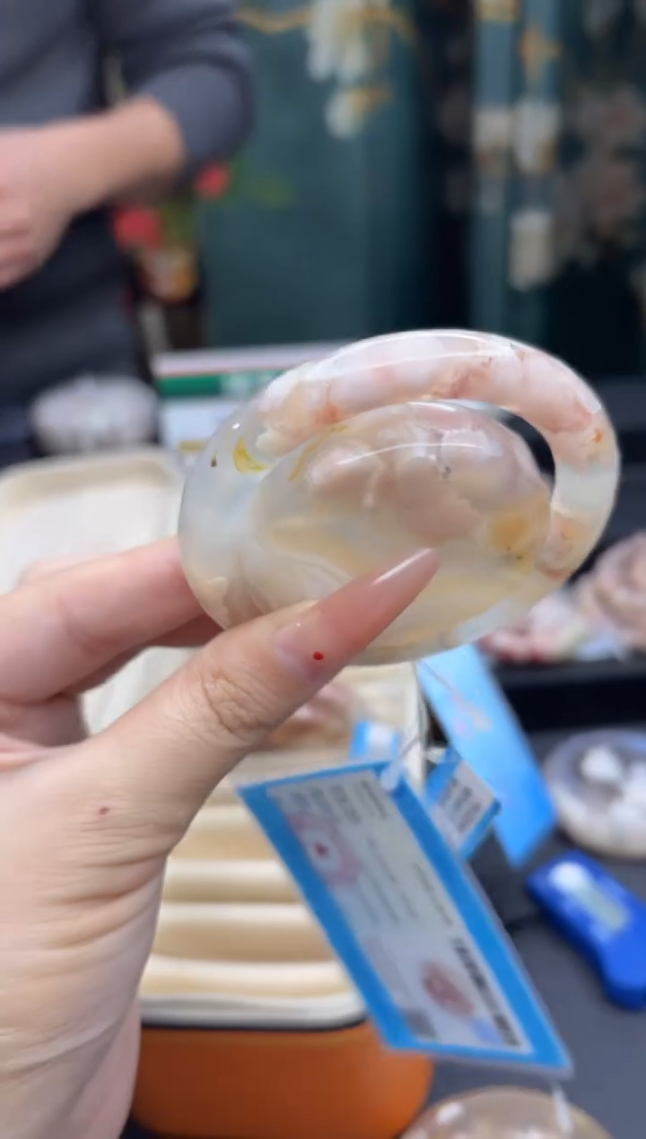 【闪购商品】石英质玉手镯未镶嵌31（54圈赠送镯心）