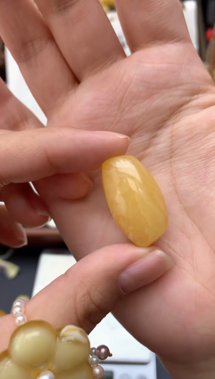 【闪购商品】未镶嵌琥珀珠宝奇石011琥珀蜜蜡花粉有纹小坑介意勿拍