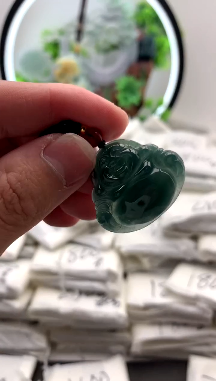 【闪购商品】翡翠颈饰未镶嵌佛公