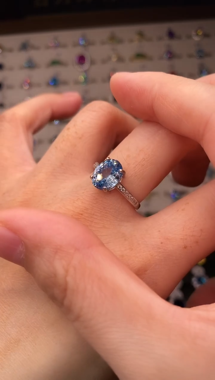 5克拉海蓝宝石（处理）欧美风戒指