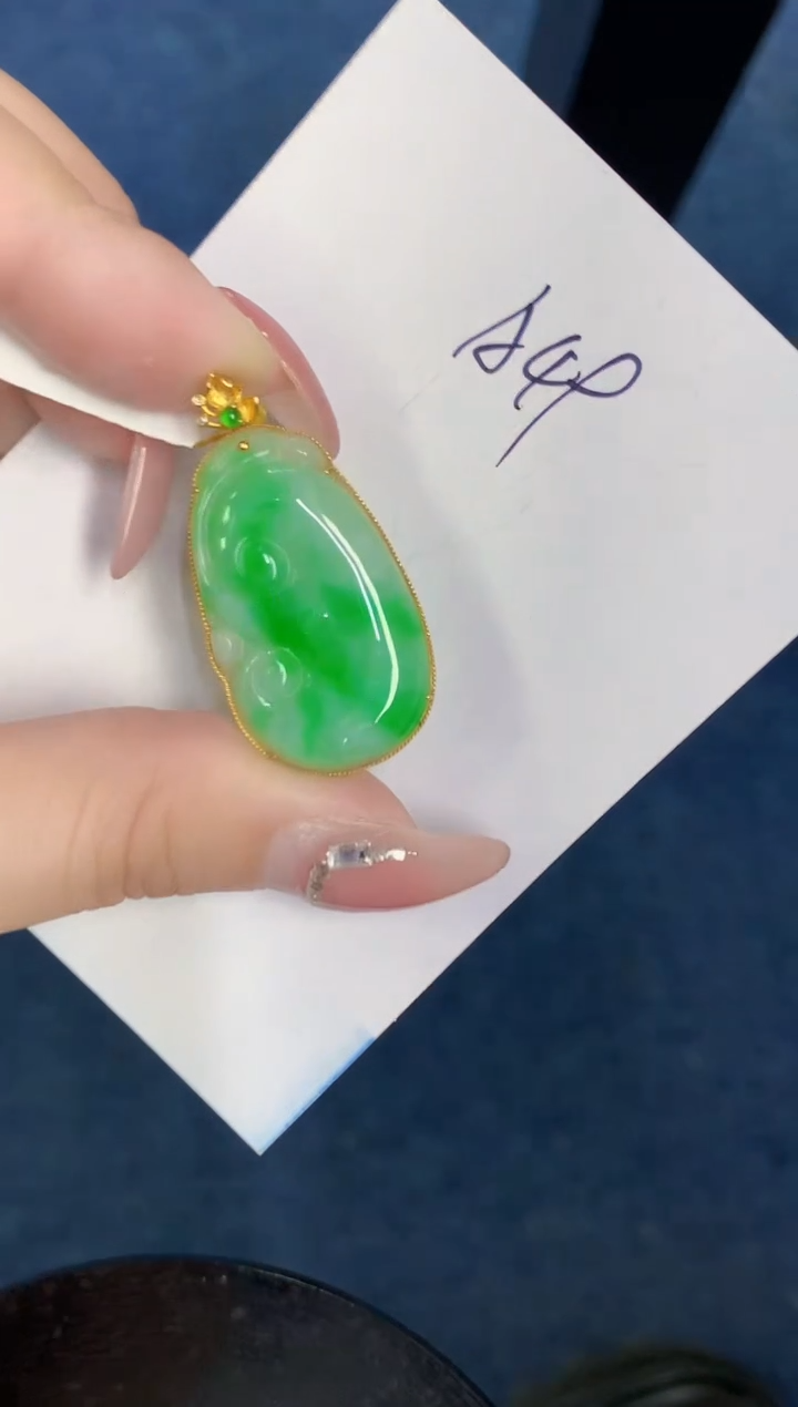 【闪购商品】翡翠颈饰18K金镶嵌000000000