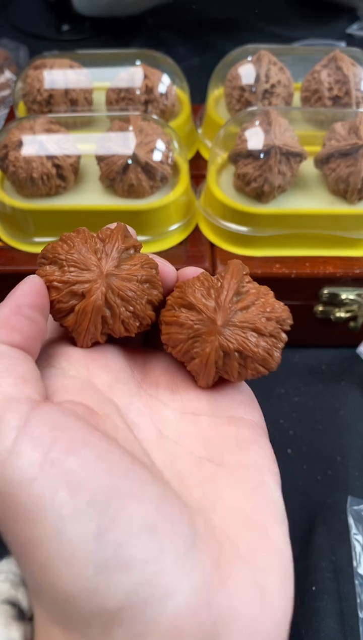 把件文玩核桃鱼**了磨盘39尺Z113