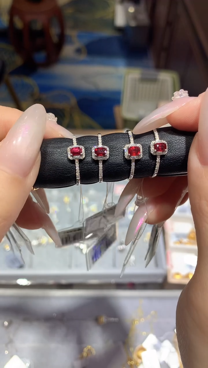 【闪购商品】尖晶石戒指18K金镶嵌戒指多样性发一