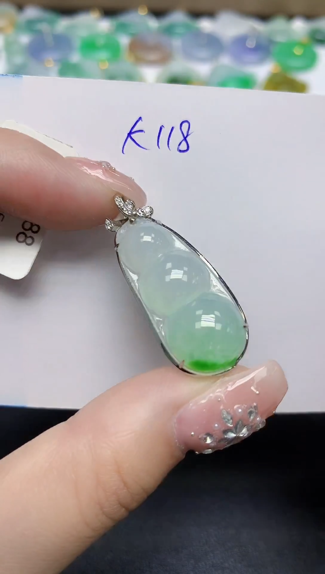 颈饰18K金镶嵌翡翠天然缅甸翡翠A货翡翠百元以上9元证书费自理