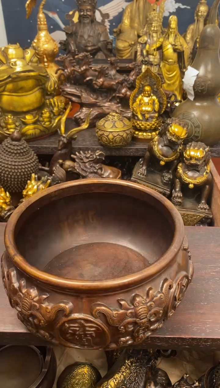 金**业案台摆件  物品摆件