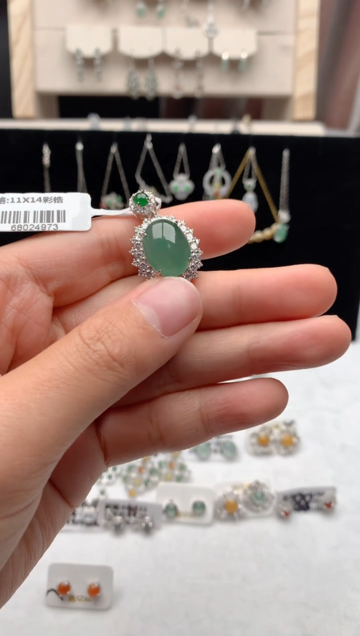 【闪购商品】翡翠吊坠(不含链)银S925镶嵌1号