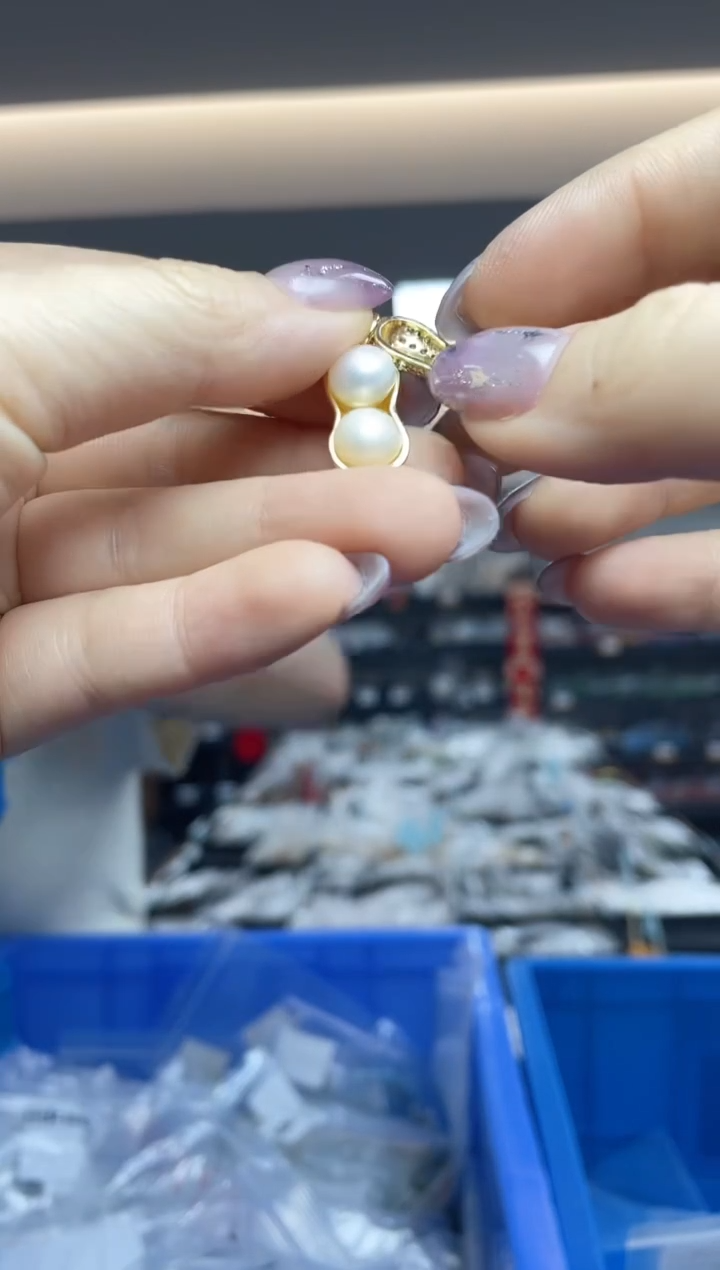未镶嵌淡水珍珠`（多样性发一件）