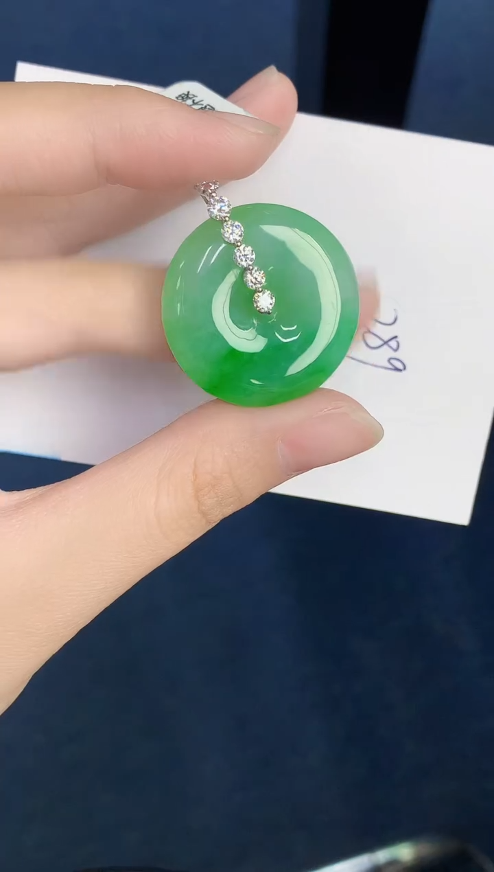 【闪购商品】翡翠颈饰18K金镶嵌000000000