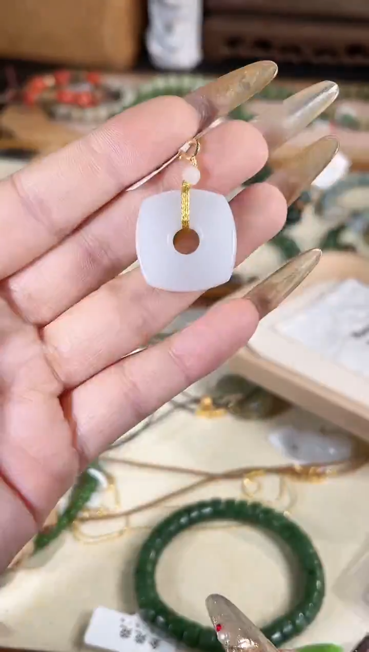 吊坠(不含链)银S925镶嵌和田玉多样性发其一孤品默认微瑕