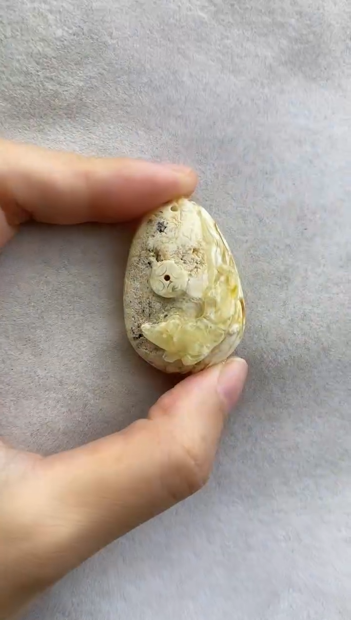 未镶嵌琥珀裸石10806009-特价吊坠