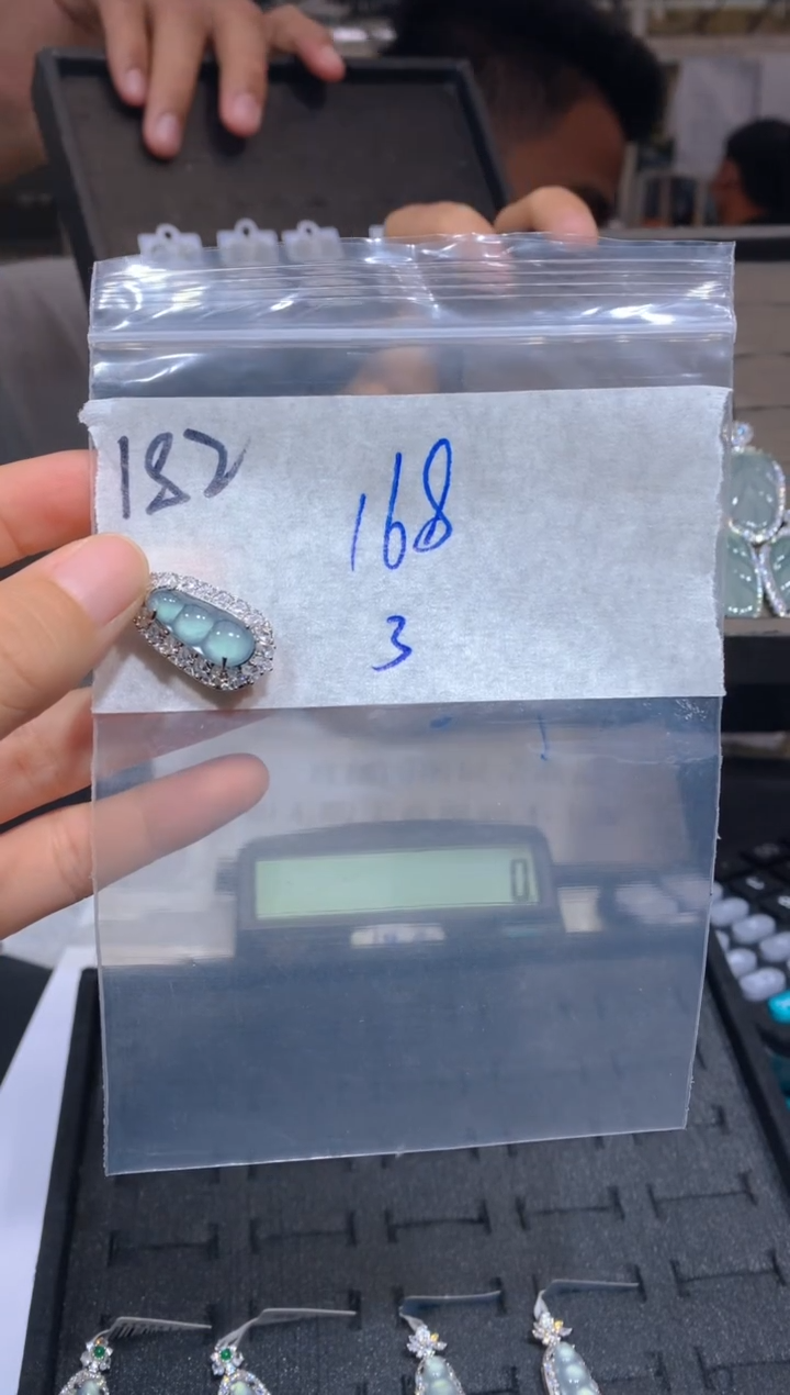 【闪购商品】定制翡翠未镶嵌182吊坠多样性拍一发一毛货定制抛光