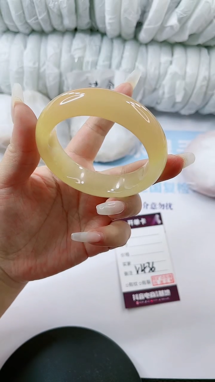 【闪购商品】石英质玉手镯未镶嵌多样性发货V436