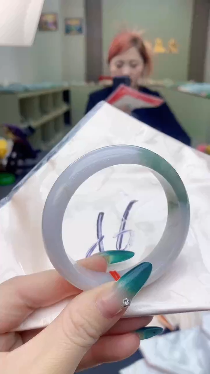 【闪购商品】翡翠手镯未镶嵌0045176384