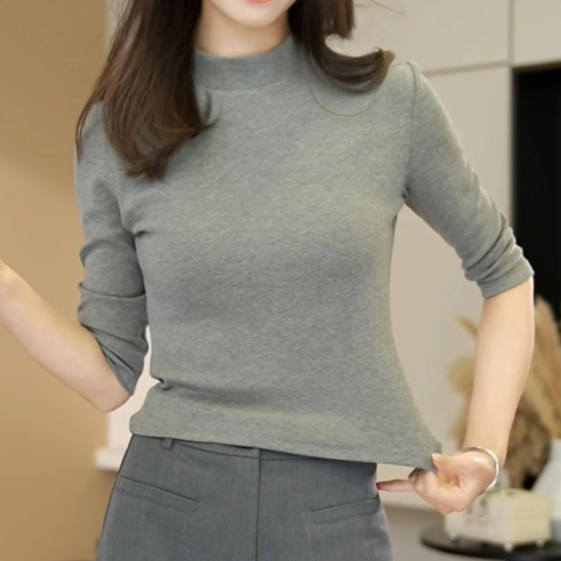 【现货】春季新款显瘦百搭修身简约半高领纯色上衣-YJ0319