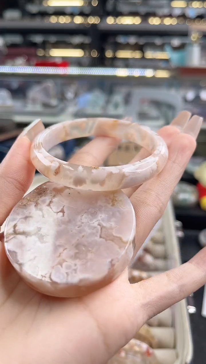 未镶嵌手镯石英质玉56圈口 （赠品镯心）3006150