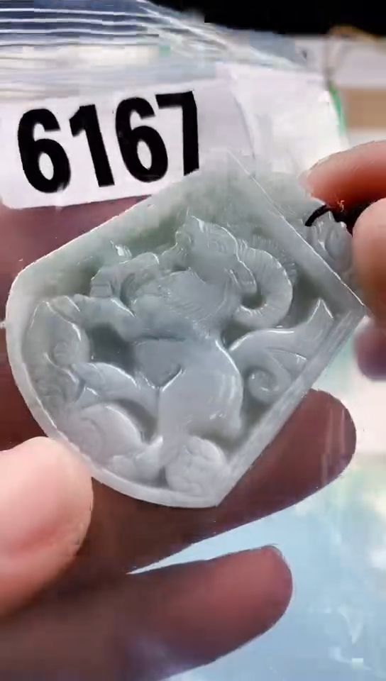 【闪购商品】翡翠挂件未镶嵌天然翡翠吊坠挂件