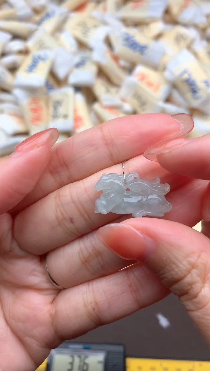 【闪购商品】翡翠挂件未镶嵌     一   