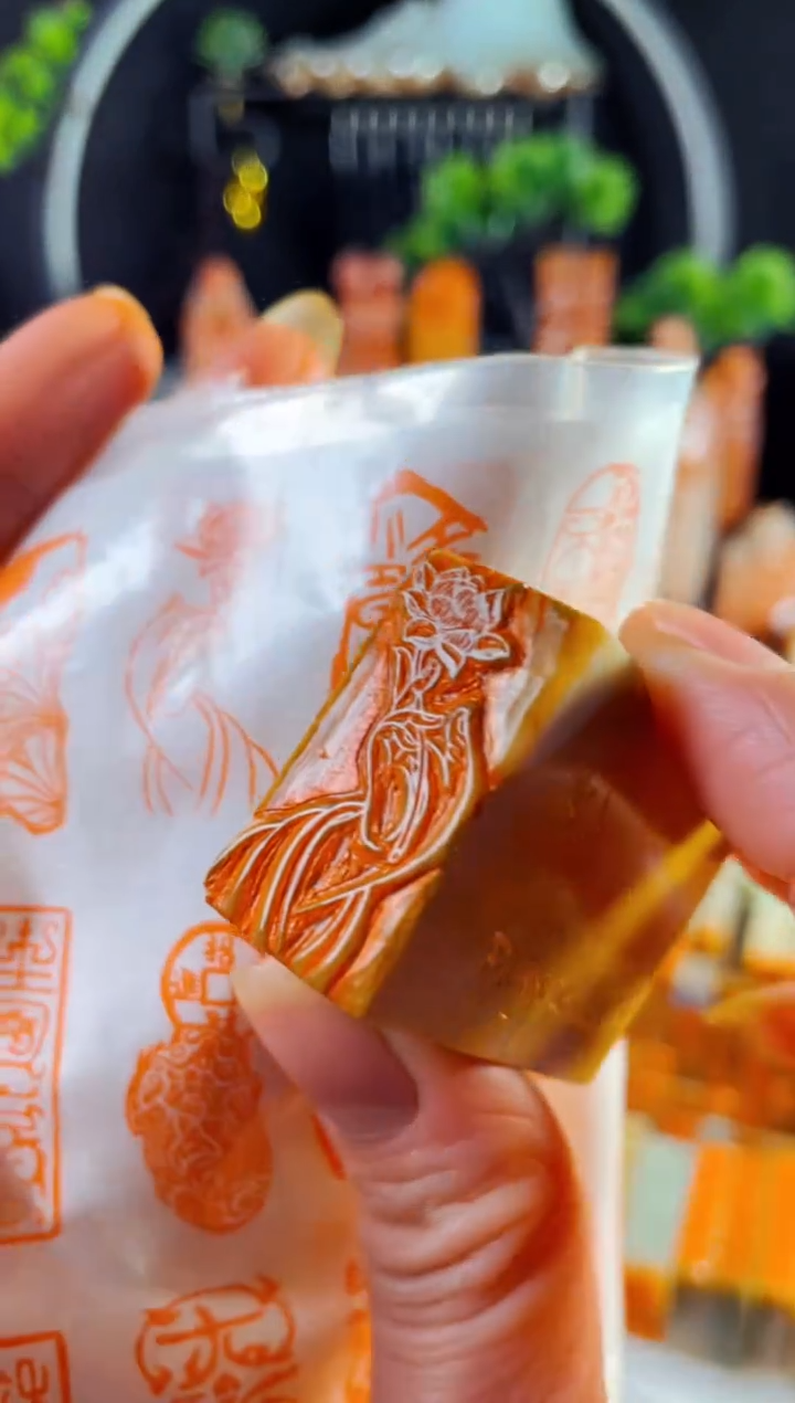 老挝石印石手工篆刻《佛手莲花》1.5*3 木纹