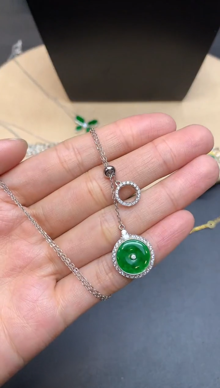 【闪购商品】翡翠吊坠(不含链)银S925镶嵌平安扣【多样性发其一】