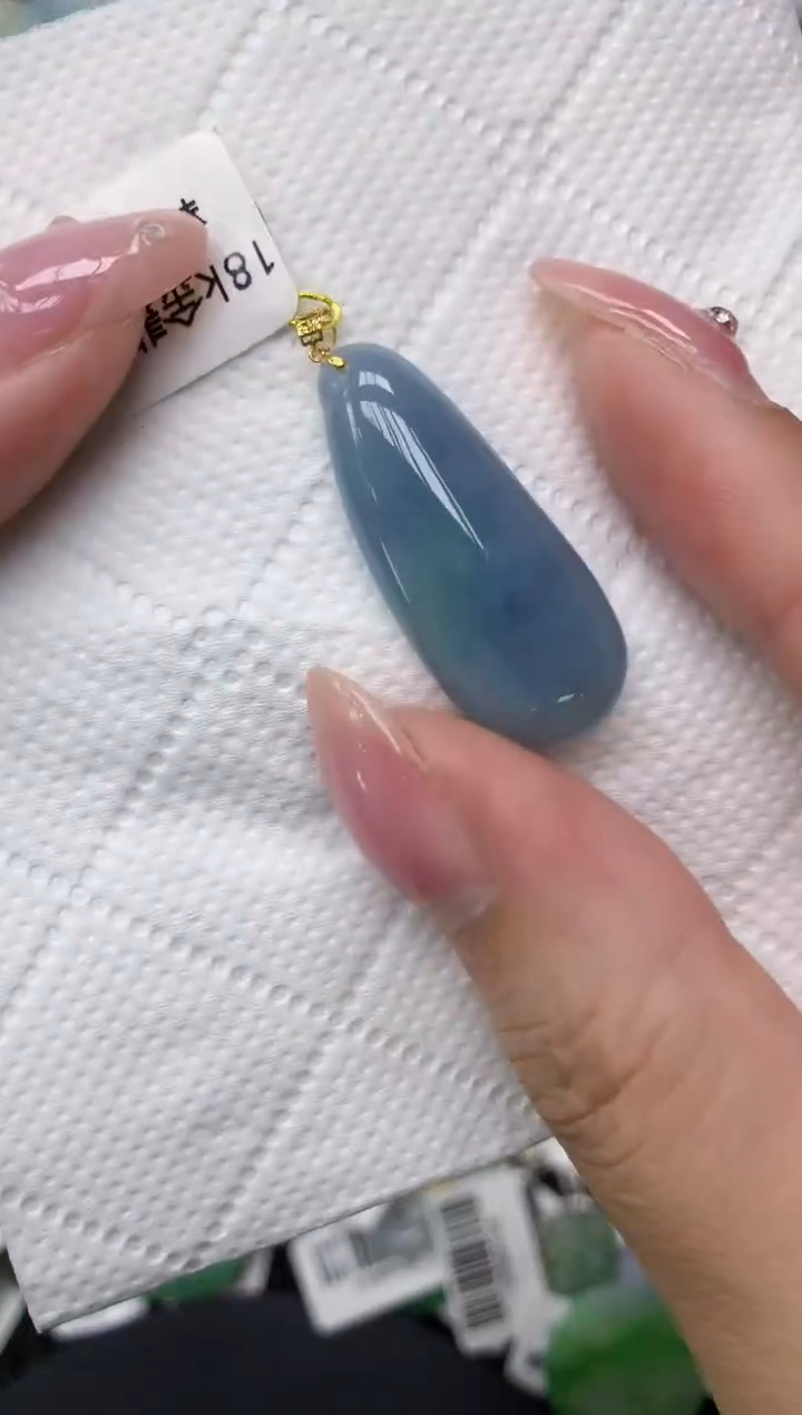 翡翠18K金镶嵌颈饰11111111111