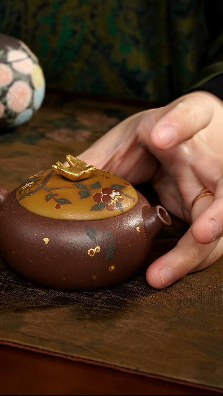 茶壶紫砂蓝*晶紫泥洒金金燕子壶
