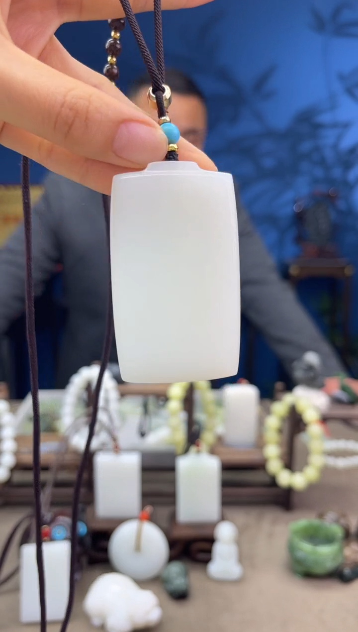 【闪购商品】和田玉颈饰未镶嵌1