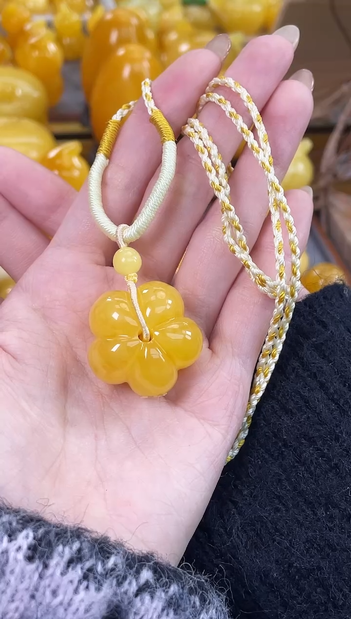 裸石琥珀未镶嵌J10微瑕