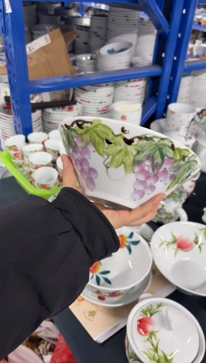 景德镇高温陶瓷食品级手绘釉中彩-斗笠面碗